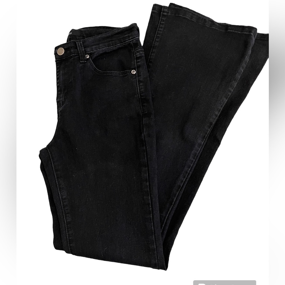 FOREVER 21 BLACK FLARE LOW WAIST JEANS